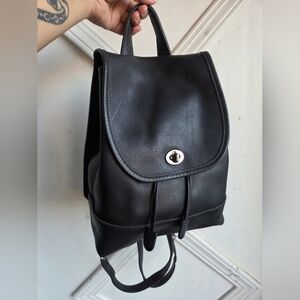 Vintage Coach Large Daypack With Nickle 🖤 9791